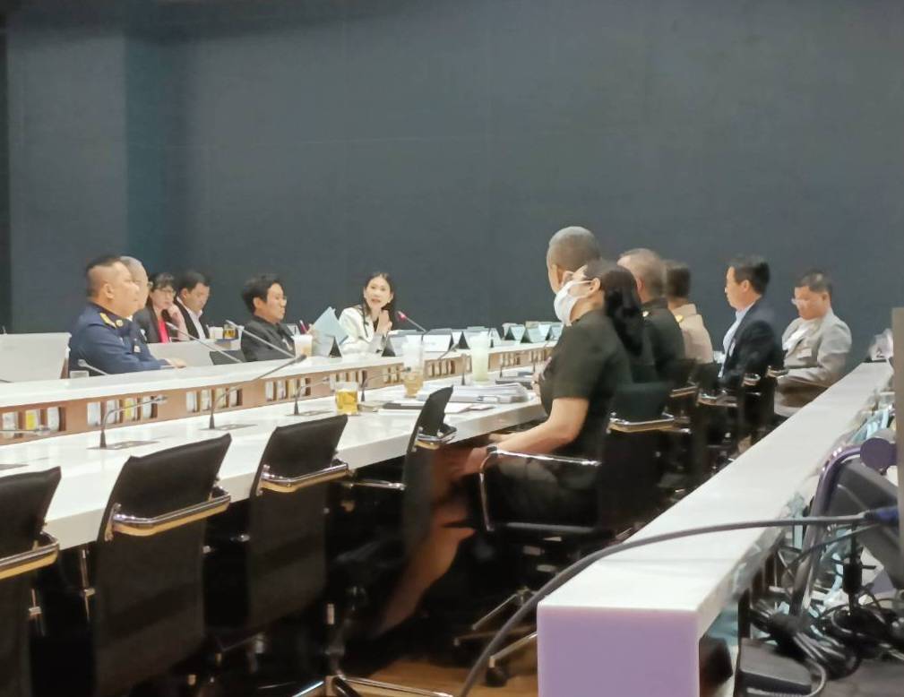 การประชุมร่วมกับคณะอนุกรรมาธิการพิจารณาศึกษาการดำเนินกิจการด้านพลังงานของกองทัพ