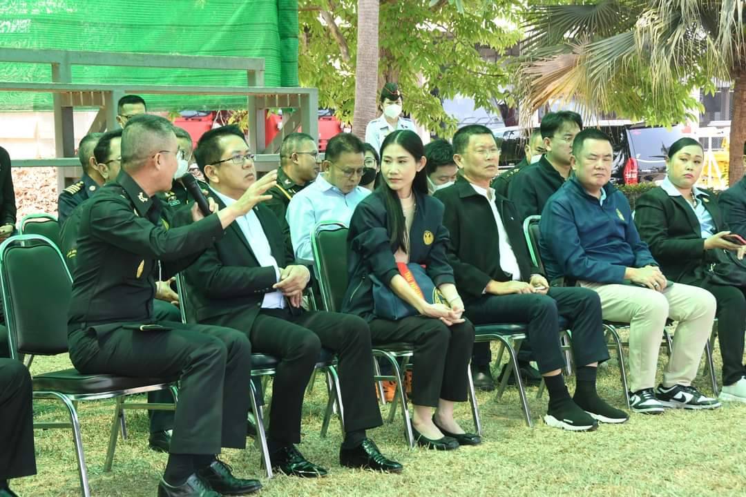 ต้อนรับคณะกรรมาธิการวิสามัญพิจารณาศึกษาแนวทางการถ่ายโอนธุรกิจของกองทัพฯ