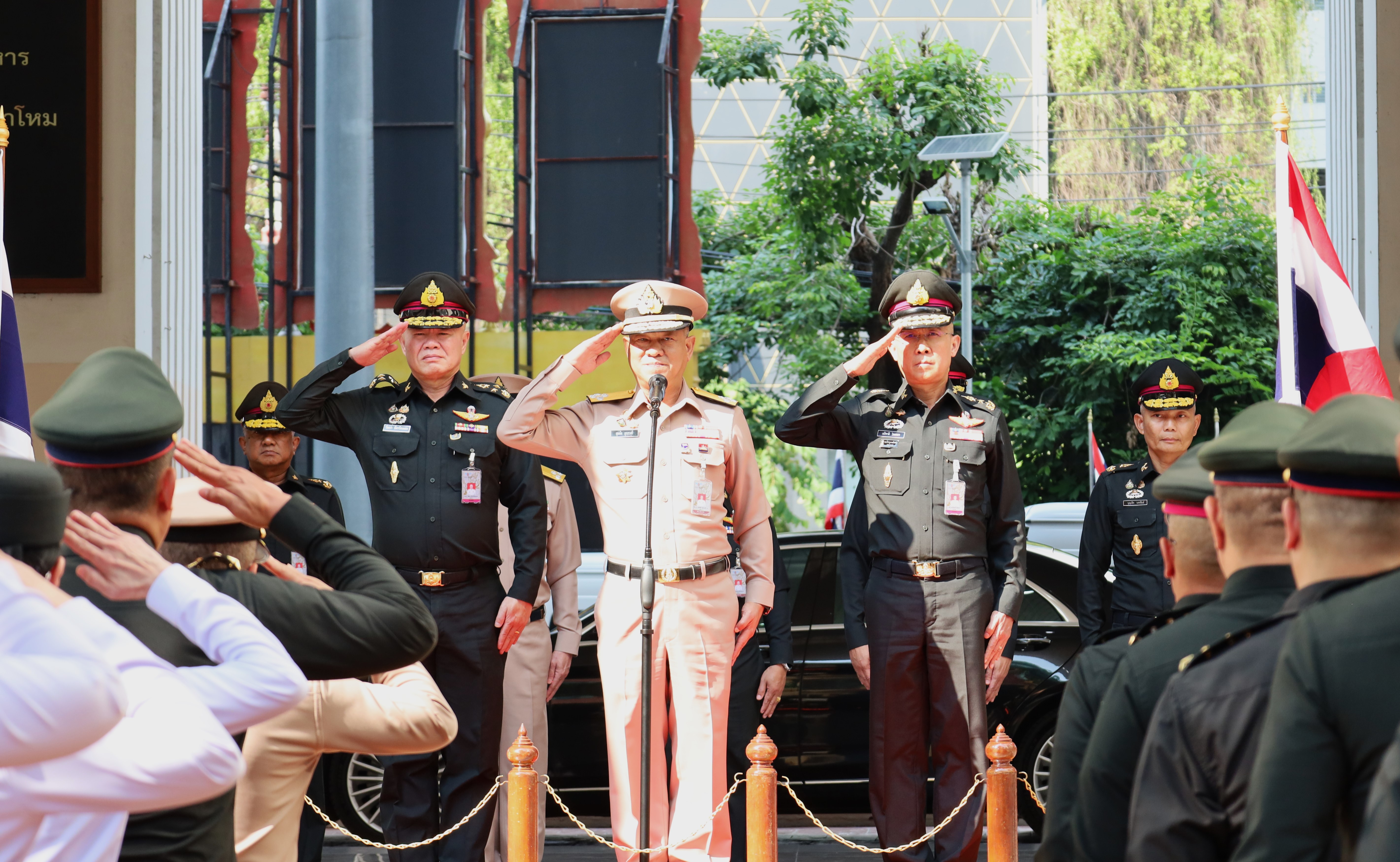 รองปลัดกระทรวงกลาโหม กรุณาตรวจเยี่ยม กรมการพลังงานทหาร