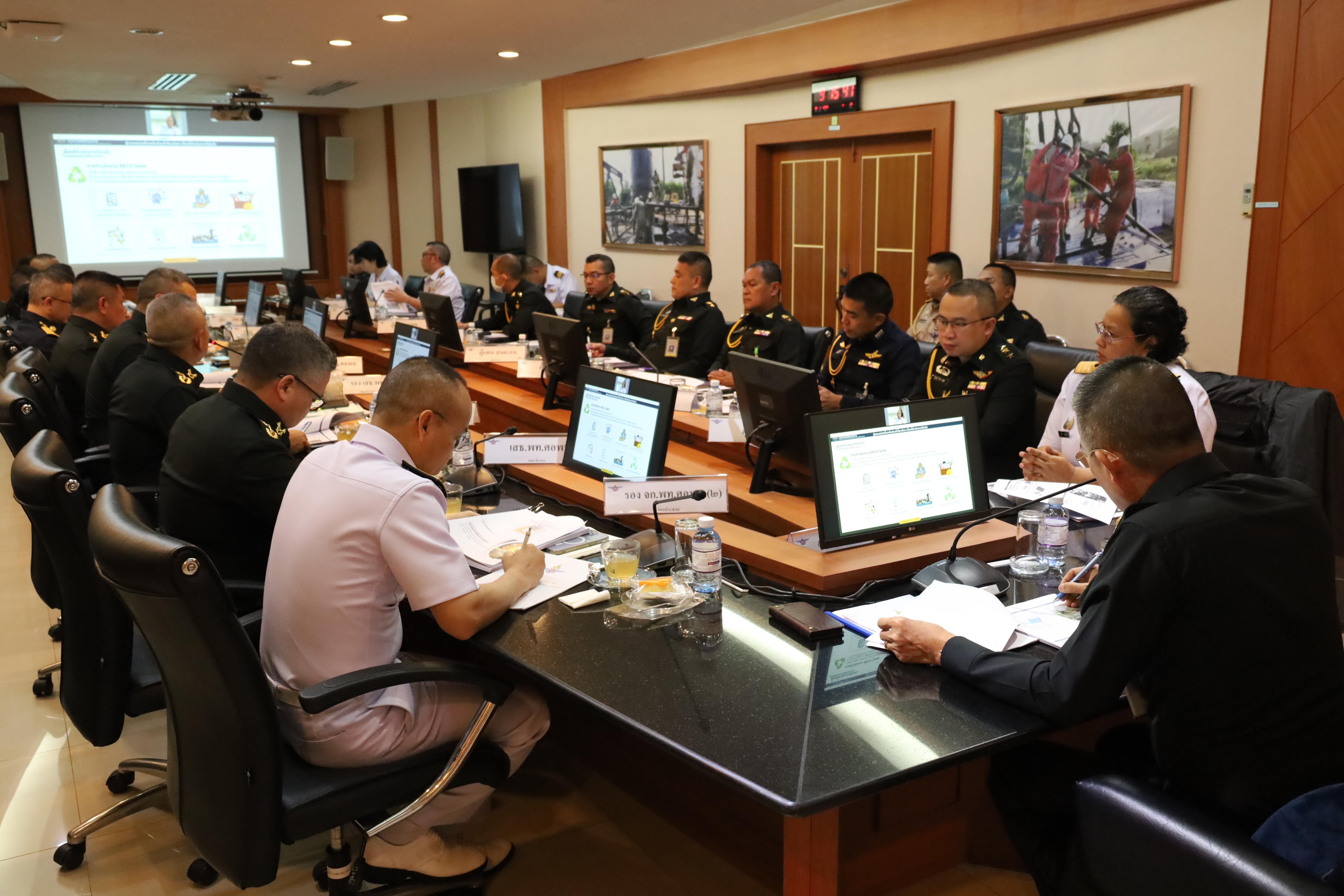 การประชุมเตรียมการจัดทำร่างแผนพัฒนาพลังงานสะอาดและการบริหารจัดการก๊าซเรือนกระจกของกระทรวงกลาโหม