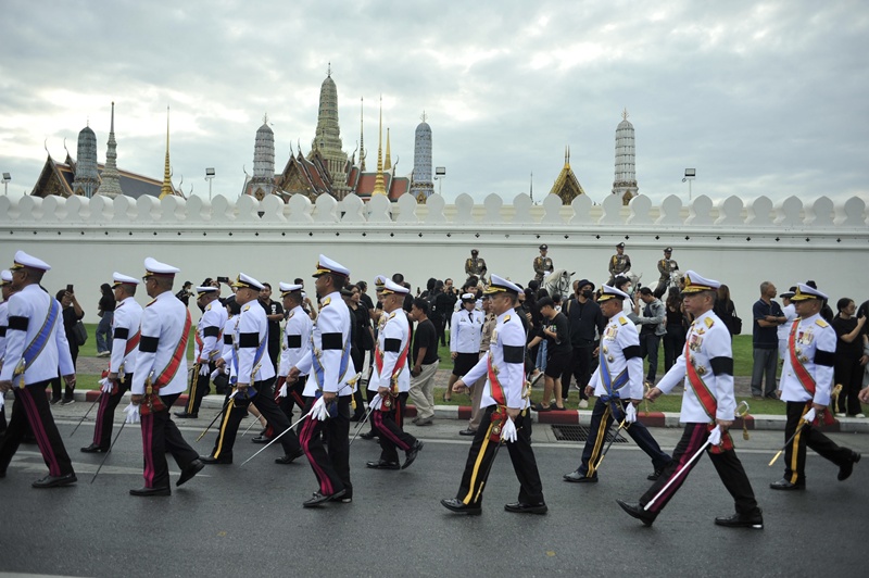 เจ้ากรมการพลังงานทหาร ร่วมพิธีลงนามถวายความอาลัย สมเด็จพระนางเจ้าสิริกิติ์ พระบรมราชินีนาถ พระบรมราชชนนีพันปีหลวง