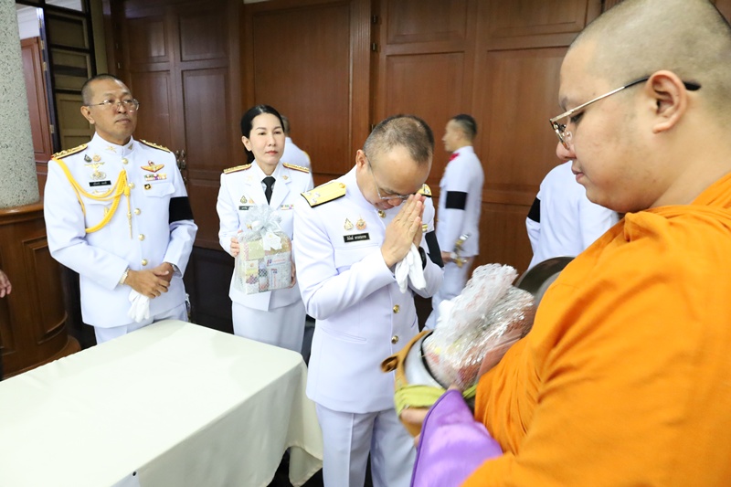 เจ้ากรมการพลังงานทหาร นำกำลังพลของหน่วย เข้าร่วม พิธีบำเพ็ญกุศลถวายเป็นพระราชกุศล แด่ สมเด็จพระนางเจ้าสิริกิติ์ พระบรมราชินีนาถ พระบรมราชชนนีพันปีหลวง ในวาระครบ 15 วัน (ปัณรสมวาร) แห่งการสวรรคต