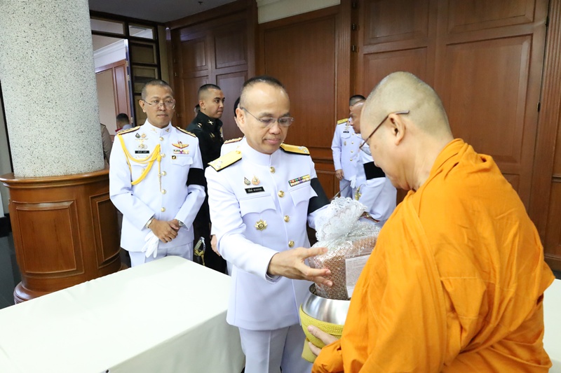 เจ้ากรมการพลังงานทหาร นำกำลังพลของหน่วย เข้าร่วม พิธีบำเพ็ญกุศลถวายเป็นพระราชกุศล แด่ สมเด็จพระนางเจ้าสิริกิติ์ พระบรมราชินีนาถ พระบรมราชชนนีพันปีหลวง ในวาระครบ 15 วัน (ปัณรสมวาร) แห่งการสวรรคต