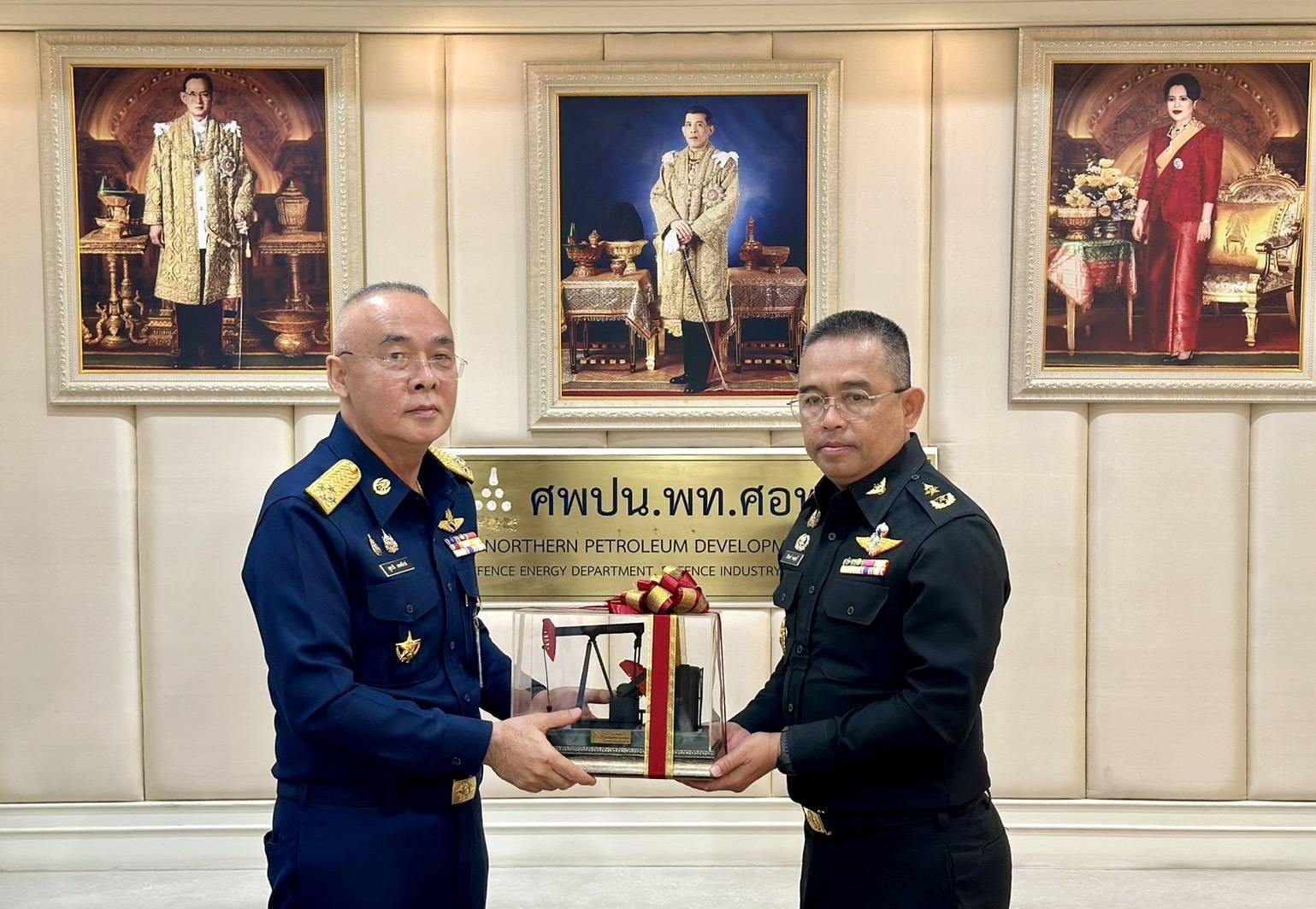 รองปลัดกระทรวงกลาโหม และคณะ ในโอกาสที่ท่านเดินทางมาเป็นประธานเปิด กิจกรรมเสริมสร้างและป้องกันการแก้ไขปัญหายาเสพติด