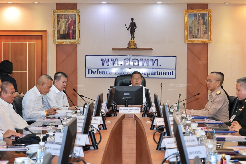 รัฐมนตรีช่วยว่าการกระทรวงกลาโหม ตรวจเยี่ยม กรมการพลังงานทหาร