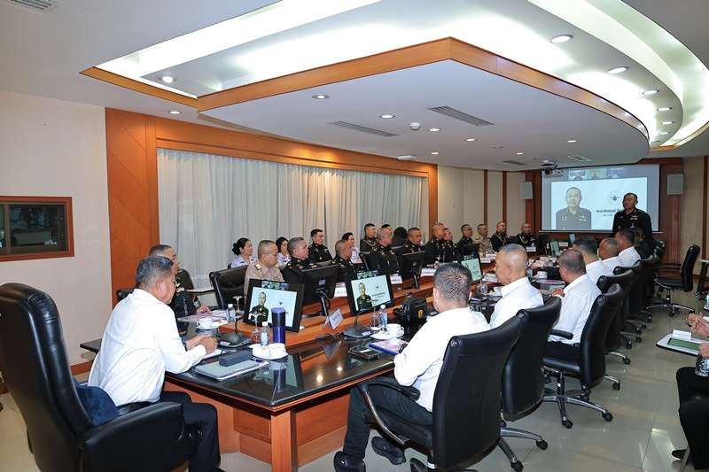 รัฐมนตรีช่วยว่าการกระทรวงกลาโหม ตรวจเยี่ยม กรมการพลังงานทหาร
