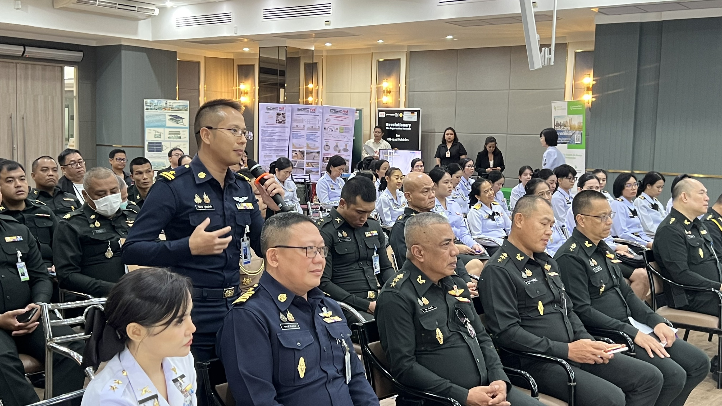การอบรมให้ความรู้ด้านพลังงานทดแทน และการประยุกต์ใช้เทคโนโลยีด้านพลังงานทดแทน