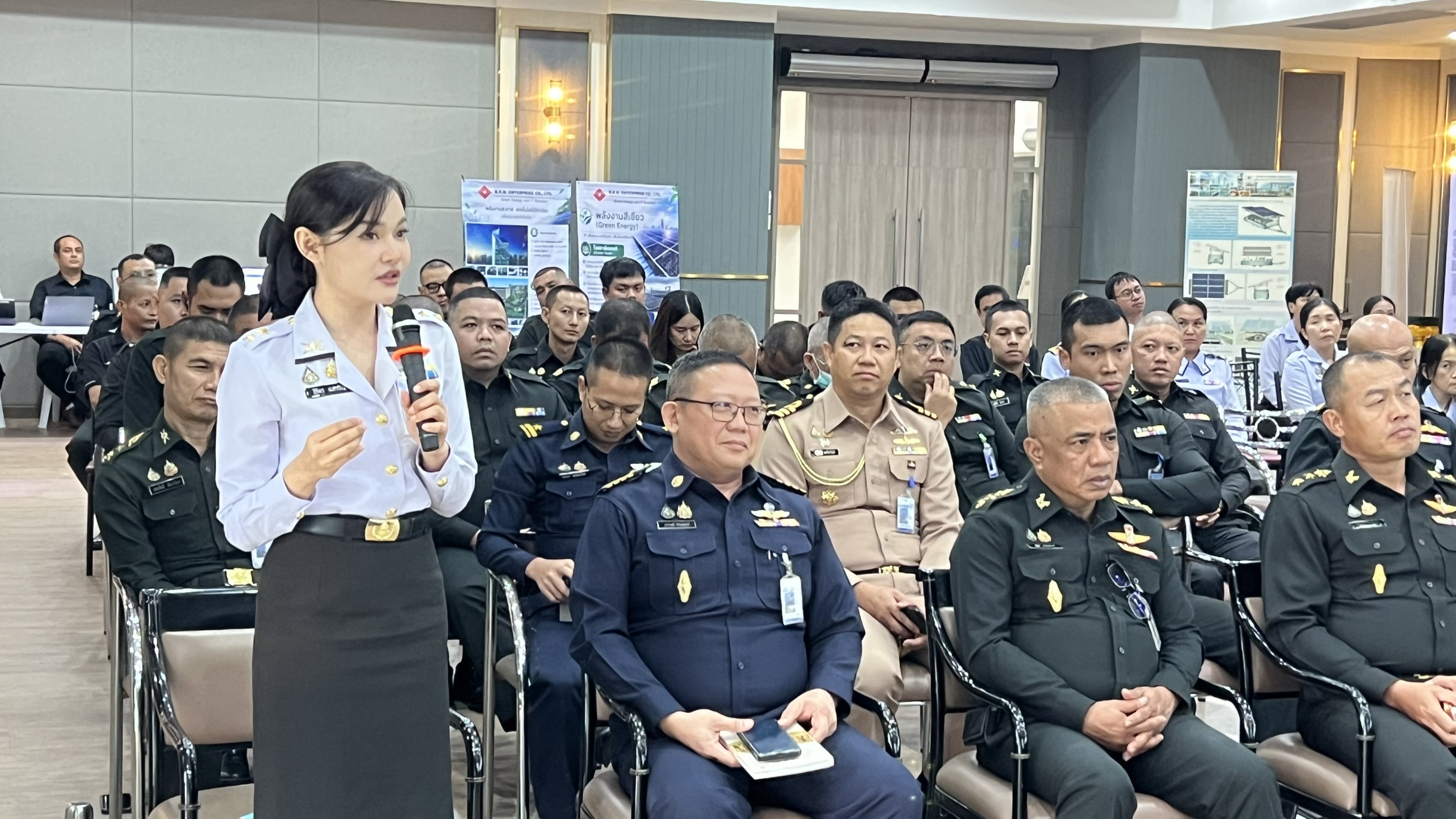 การอบรมให้ความรู้ด้านพลังงานทดแทน และการประยุกต์ใช้เทคโนโลยีด้านพลังงานทดแทน