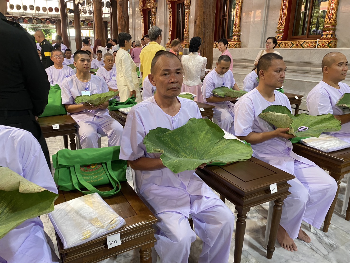 กิจกรรมอุปสมบทหมู่ เทิดทูนสถาบันพระมหากษัตริย์ เพื่อเฉลิมพระเกียรติถวายเป็นพระราช กุศล แด่สมเด็จพระนางเจ้าฯ พระบรมราชินี เนื่องในโอกาสมหามงคล เฉลิมพระชนมพรรษา 4 รอบ