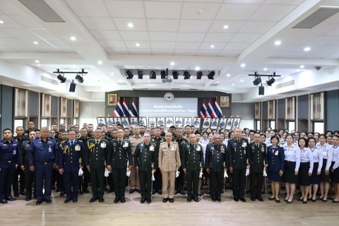กรมการพลังงานทหาร จัดพิธีสดุดีกำลังพลผู้เสียชีวิตจากสถานการณ์กรณีพิพาทชายแดนไทย-กัมพูชา